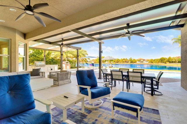 7754 Maywood Crest Drive, Palm Beach Gardens, FL 33412