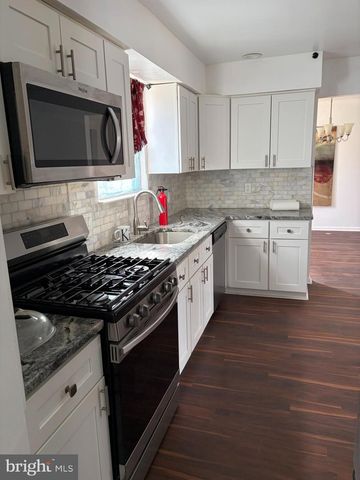 308 BROWN ST, Burlington, NJ 08016