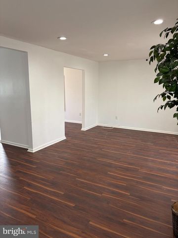 308 BROWN ST, Burlington, NJ 08016