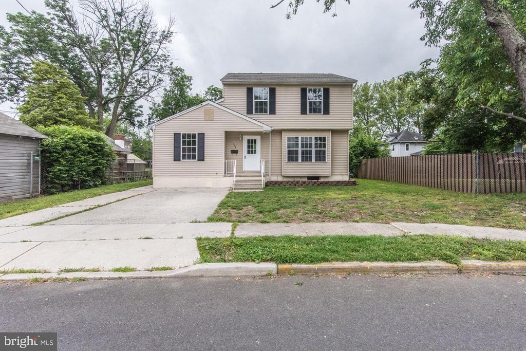 308 BROWN ST, Burlington, NJ 08016