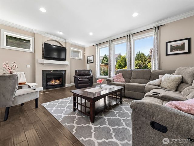 8813 119th Street Ct E, Puyallup, WA 98373