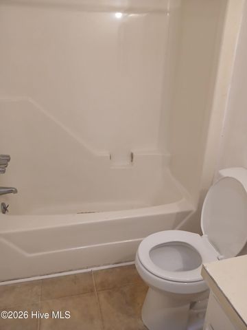 309 Kristin Drive B, Greenville, NC 27834