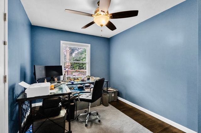 6 Pitcairn Ave, Leicester, MA 01524