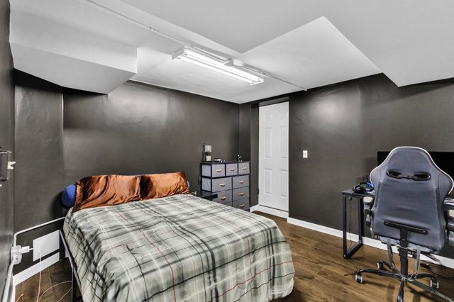 6 Pitcairn Ave, Leicester, MA 01524