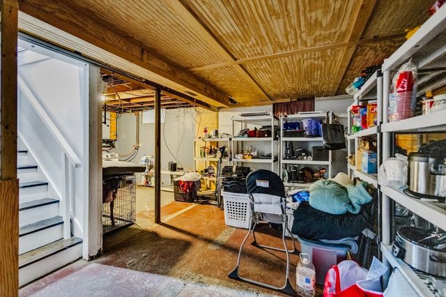 6 Pitcairn Ave, Leicester, MA 01524