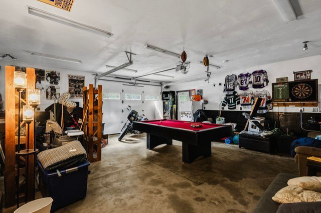 6 Pitcairn Ave, Leicester, MA 01524