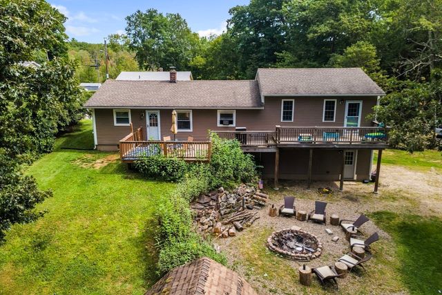 6 Pitcairn Ave, Leicester, MA 01524