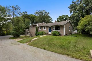 6 Pitcairn Ave, Leicester, MA 01524