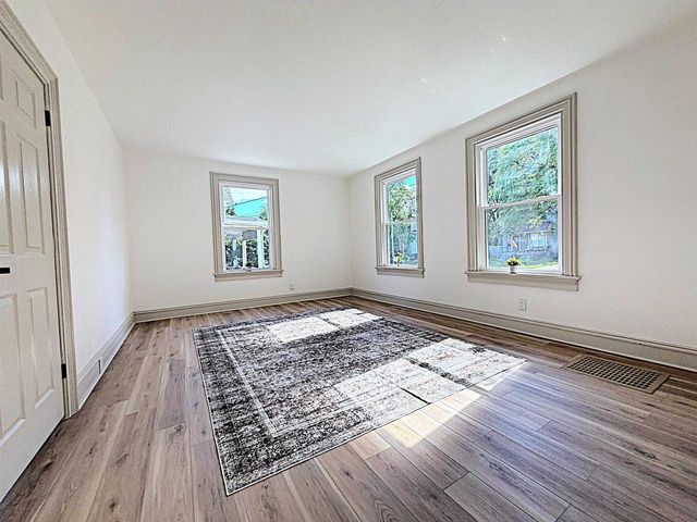 1730 N ONEIDA STREET, Appleton, WI 54911