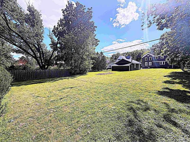1730 N ONEIDA STREET, Appleton, WI 54911