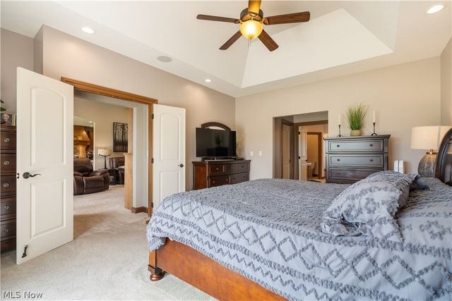 5850 Quarry Lake Drive SE, East Canton, OH 44730