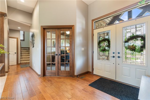 5850 Quarry Lake Drive SE, East Canton, OH 44730
