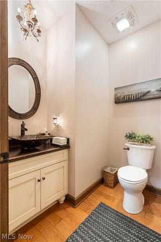 5850 Quarry Lake Drive SE, East Canton, OH 44730