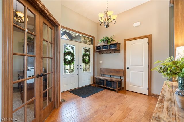 5850 Quarry Lake Drive SE, East Canton, OH 44730