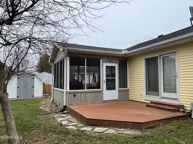 805 Vale Court, Bowling Green, OH 43402