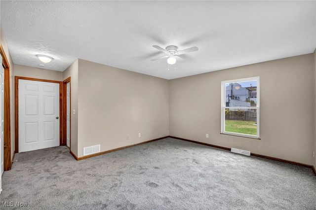 1685 E 29th Street, Lorain, OH 44055