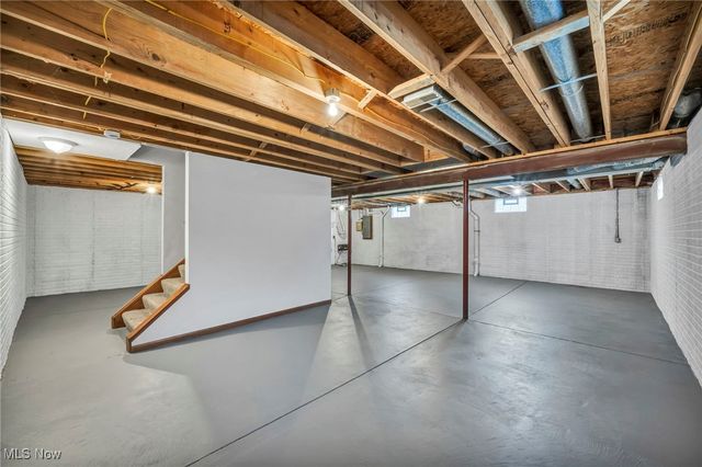 1685 E 29th Street, Lorain, OH 44055