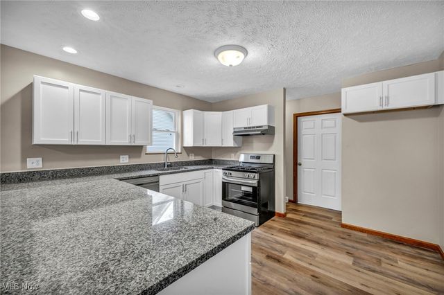 1685 E 29th Street, Lorain, OH 44055