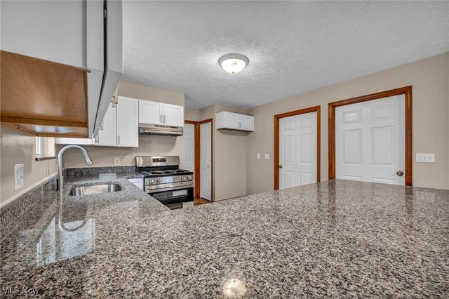 1685 E 29th Street, Lorain, OH 44055