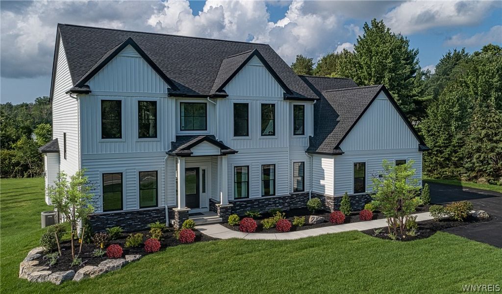 7424 Jewett Holmwood Road, Orchard Park, NY 14127