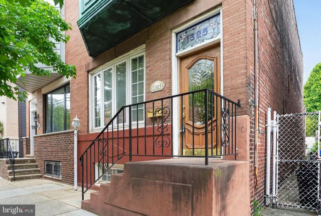 1325 E MONTGOMERY AVE, Philadelphia, PA 19125