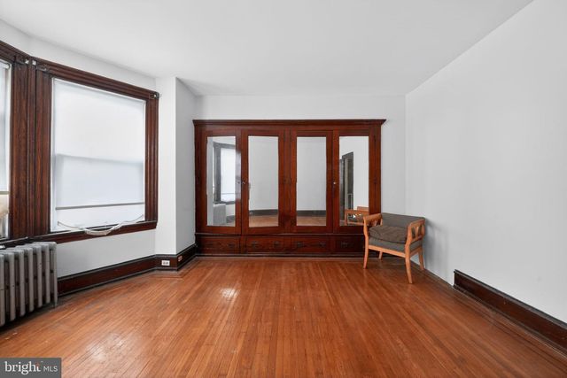 1325 E MONTGOMERY AVE, Philadelphia, PA 19125