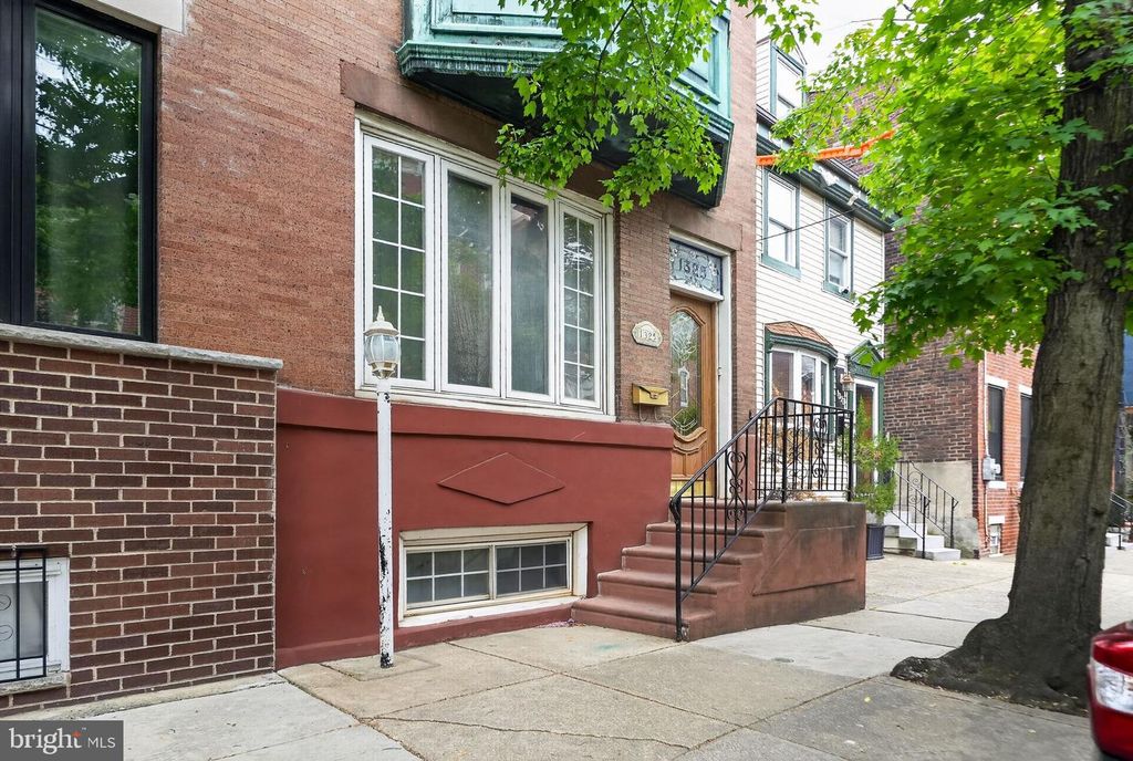1325 E MONTGOMERY AVE, Philadelphia, PA 19125