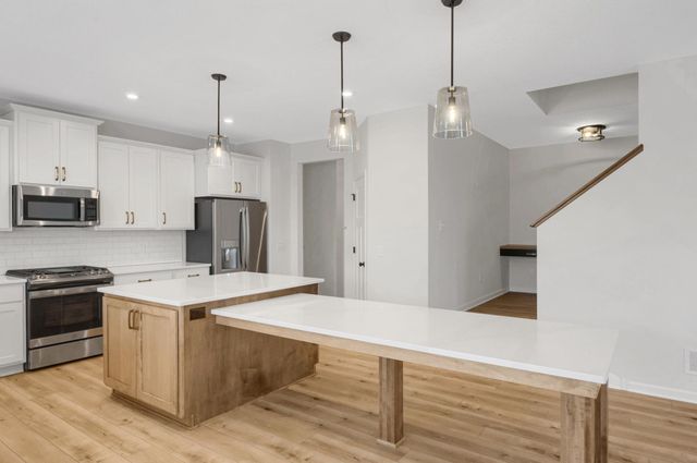 15812 Granada Avenue N, Hugo, MN 55038