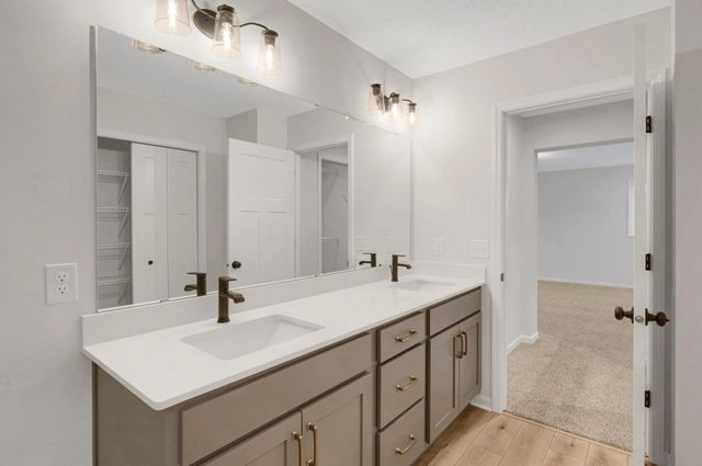 15812 Granada Avenue N, Hugo, MN 55038