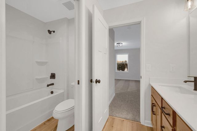 15812 Granada Avenue N, Hugo, MN 55038