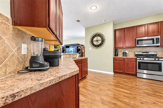 18027 Seco Creek Lane, Humble, TX 77396