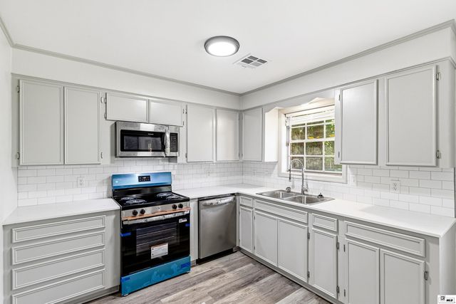 818 E RIMES CIRCLE, Monroe, LA 71201