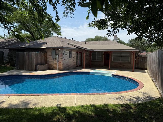 9415 Kilrenny Drive, Spring, TX 77379