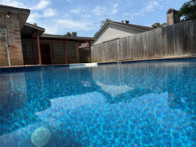 9415 Kilrenny Drive, Spring, TX 77379