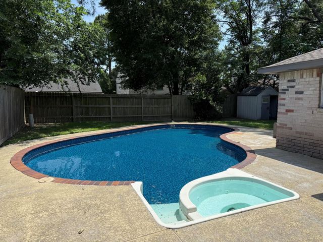 9415 Kilrenny Drive, Spring, TX 77379
