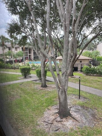 204 Foxtail Drive F2, Greenacres, FL 33415