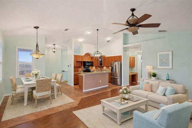 6333 LONNIE LEE LN, Hudson, FL 34667