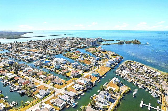 6333 LONNIE LEE LN, Hudson, FL 34667