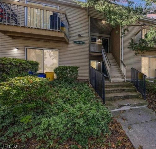 95 Morgan Pl, East Brunswick Twp., NJ 08816