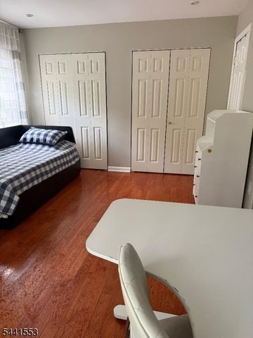 95 Morgan Pl, East Brunswick Twp., NJ 08816