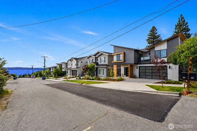 1122 N 34th Street, Renton, WA 98056