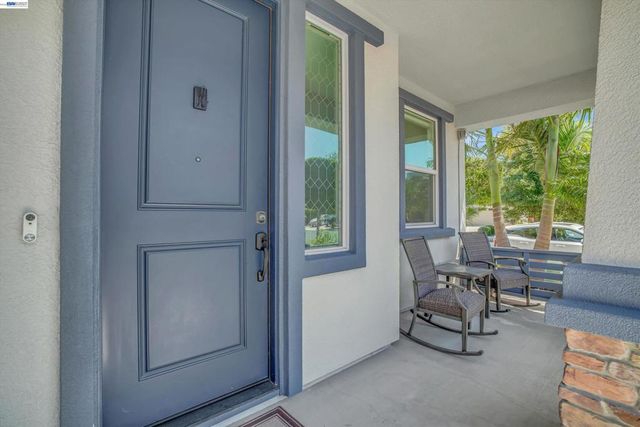 208 Halloran Ct, Brentwood, CA 94513