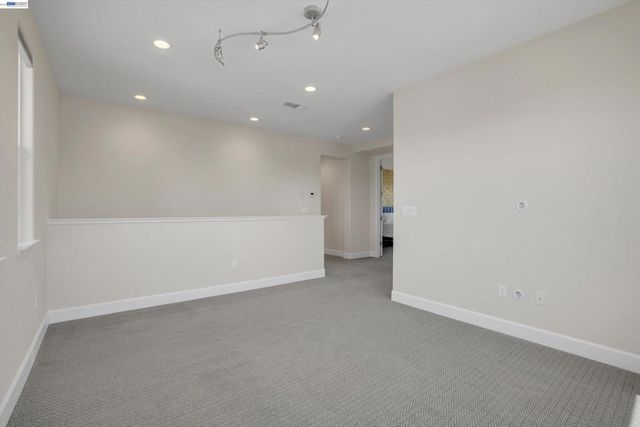 208 Halloran Ct, Brentwood, CA 94513