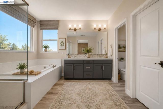 208 Halloran Ct, Brentwood, CA 94513