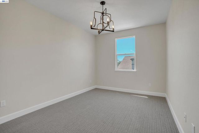 208 Halloran Ct, Brentwood, CA 94513