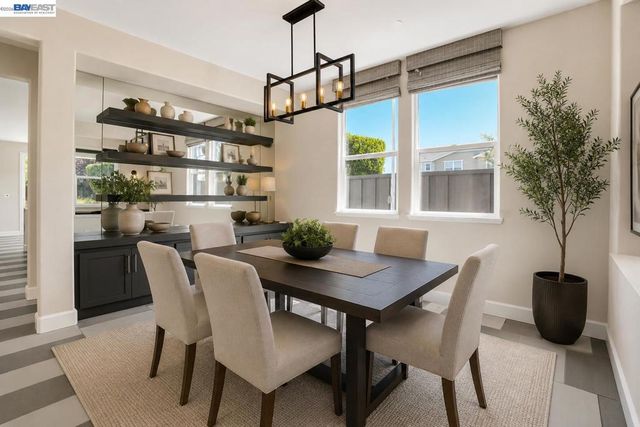 208 Halloran Ct, Brentwood, CA 94513