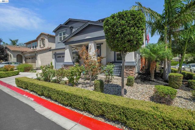 208 Halloran Ct, Brentwood, CA 94513