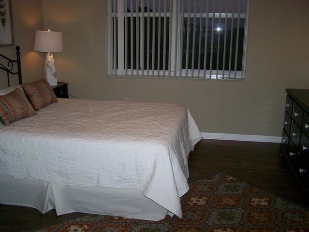 2100 Greenview Shores Boulevard 519, Wellington, FL 33414