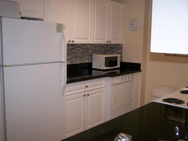 2100 Greenview Shores Boulevard 519, Wellington, FL 33414