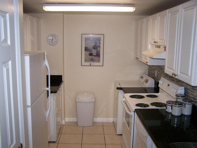 2100 Greenview Shores Boulevard 519, Wellington, FL 33414
